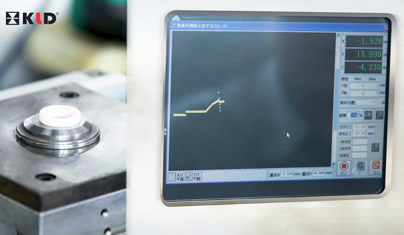 Strumento di misura laser a tre coordinate